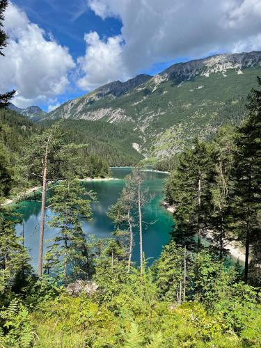 a view of a lake in the mountains at Ferienwohnung Schennach in Obsteig
