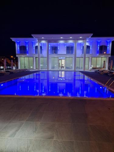 MAXOR PALACE