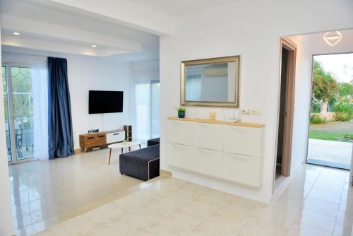 Gallery image of J&M FALIRAKI in Faliraki