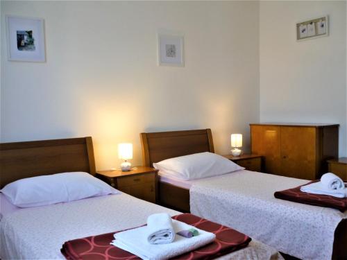 Postel nebo postele na pokoji v ubytování Cozy place
