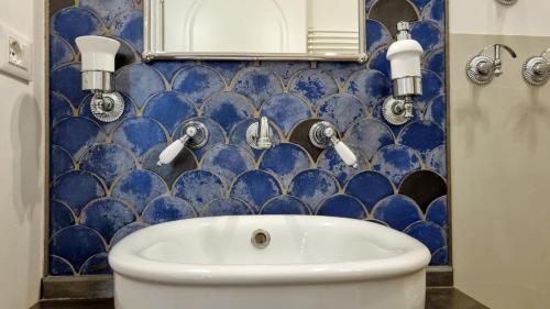 Salle de bains dans l'établissement Dada