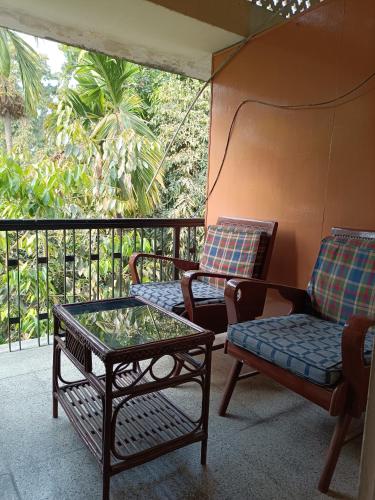 Riverview Guest Houseにあるバルコニーまたはテラス