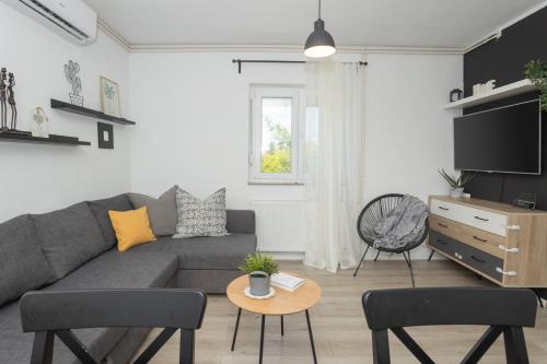 Gallery image of House for rent Serenity in Skradin
