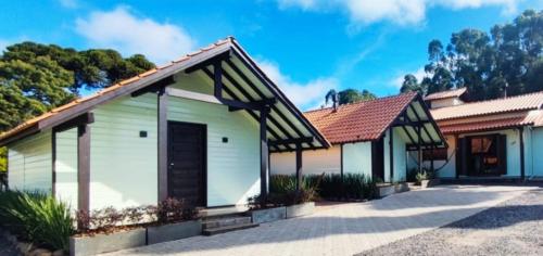 an image of a house at Chalés De Cambará in Cambara do Sul