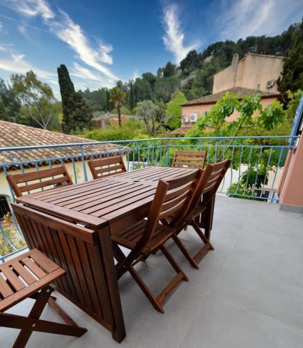 Beaux appartements climatisés - 3 pièces - espaces extérieurs - parking - proche plage