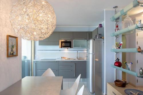 A2 - 1 BDR Antibes Sea & Port View - AC, Garage & Terrace photo 13