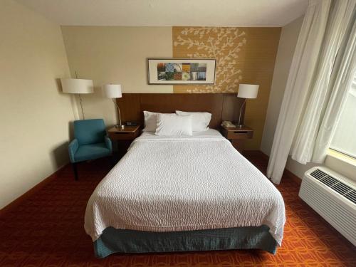 Fairfield Inn and Suites by Marriott Potomac Mills Woodbridge Image