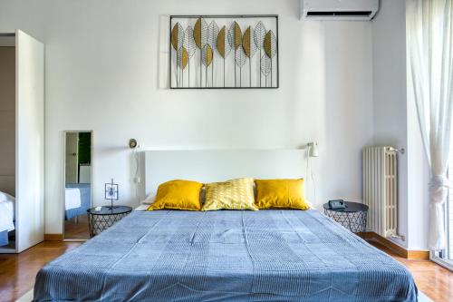 Bright Apartment OLD