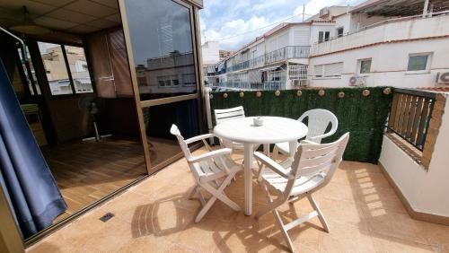 Ático con terraza y 2 habitaciones en casco antiguo