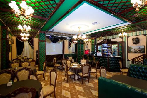 Restoran ili neka druga zalogajnica u objektu Hotel Gallery Park Volgograd