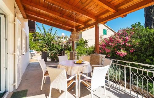 Balkón alebo terasa v ubytovaní Holiday Home Jelsa Vitarnja