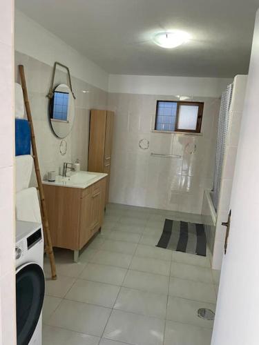 Ocean Breeze & Sea Salt Apartment
