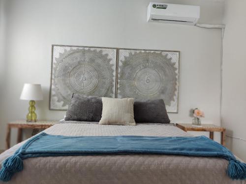 Postel nebo postele na pokoji v ubytování Divino depa remodelado, tranquilo y centrico.