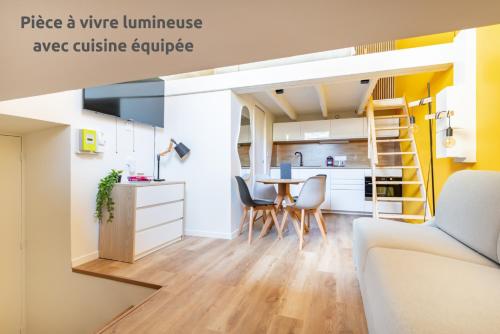 Photo de la galerie de l'établissement Danaé * Lit King Size * Calme * Wifi * Confort, à Cuers