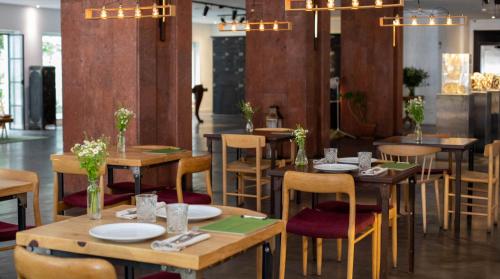 7 イスラス ホテルにあるレストランまたは飲食店