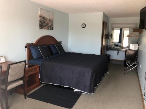 Galeriebild der Unterkunft EdgeOfTheWoodsMotel in New Lisbon