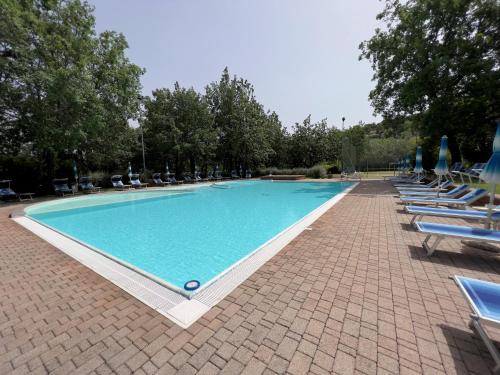 Imagen de la galería de 32 Peaceful Hideaway on Monte Amiata Pool, Wi-Fi, Parking, en Castel del Piano