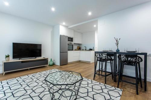 Zalaeta Playa Apartments