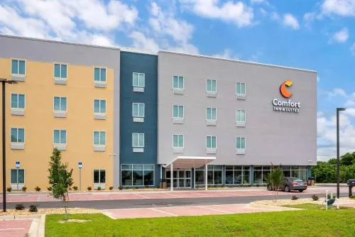 Comfort Inn & Suites Destin near Henderson Beach photo 1