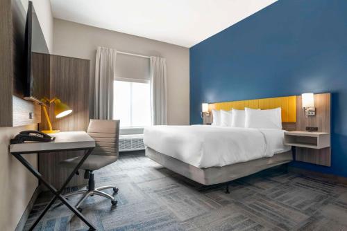 Comfort Inn & Suites Destin near Henderson Beach photo 35