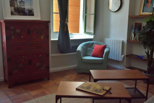 Apartment 33 on The Old Historic Senate Square