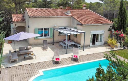 3 Bedroom Lovely Home In Belcodène