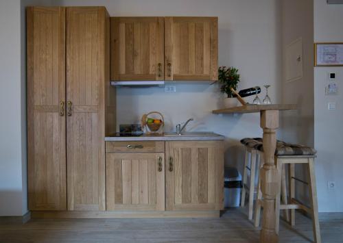 Kitchen o kitchenette sa Villa Ragusa Vecchia