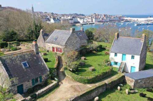 an aerial view of an old stone house at Maison neuve à 2 pas des plus belles plages de Douarnenez - Classé Meublé de Tourisme 3 étoiles in Kerlaz