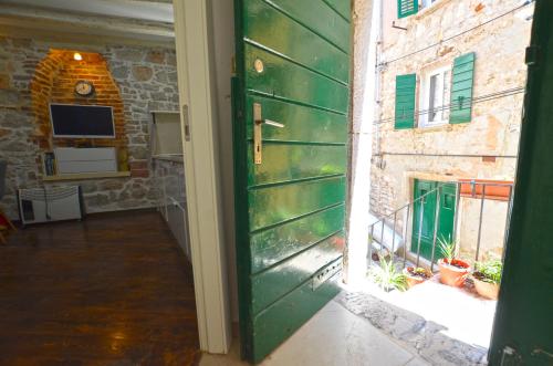 Pisinium Apartment