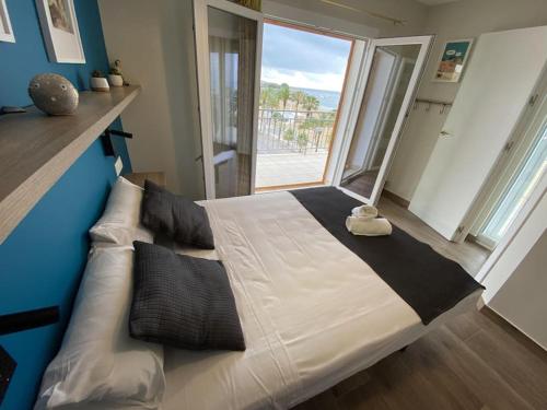 For a Stay Horizonte Mar
