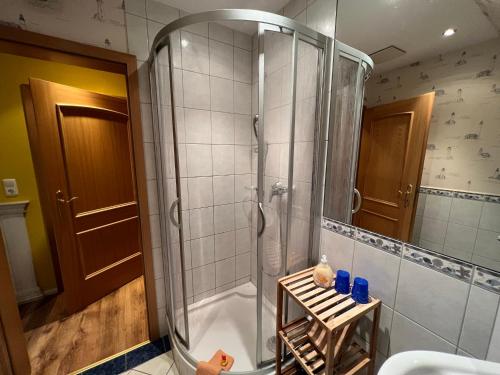 Et badeværelse på Ferienhaus Brise - Skipper's Kabine