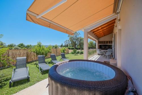 Villa Marinerro completely energy self-sustainable surrounded by olive groves and an orchard