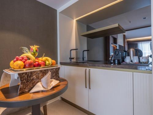 Adenya Hotel & Resort Halal All Inclusiveにあるキッチンまたは簡易キッチン