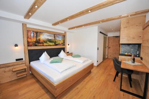 Säng eller sängar i ett rum på Gasthof - Pension zur Post
