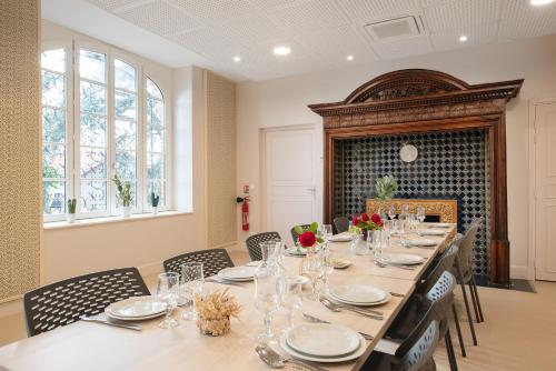 Fotografie z fotogalerie ubytování -Maison Calmels-PMR-7 Chambres et 7 SDB - proche Albi v destinaci Carmaux
