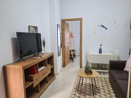 Apartamento en el Fontanal, Casa- Patio de vecinos