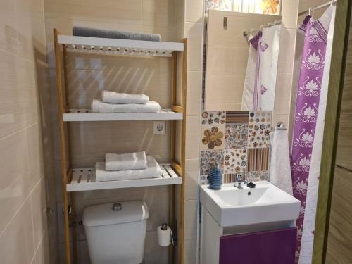 Apartamento en el Fontanal, Casa- Patio de vecinos