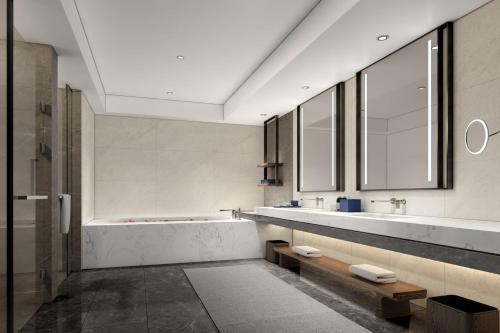 Kylpyhuone majoituspaikassa Delta Hotels by Marriott Jiuzhaigou