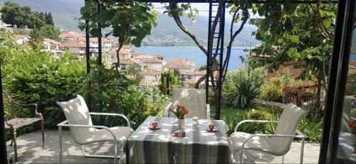 Tito's Place