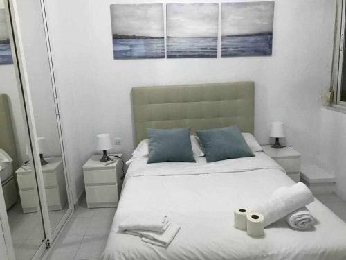 Postel nebo postele na pokoji v ubytování Apartamento en plaza callao Madrid