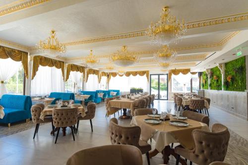 W Regal Boutique Hotel&Spa — Restaurant/places to eat