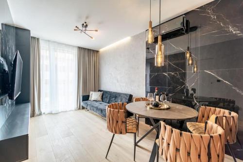 DolceFarNiente with free parking!