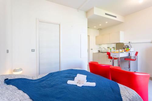 VICTOIRE 22 AP4361 By Riviera Holiday Homes