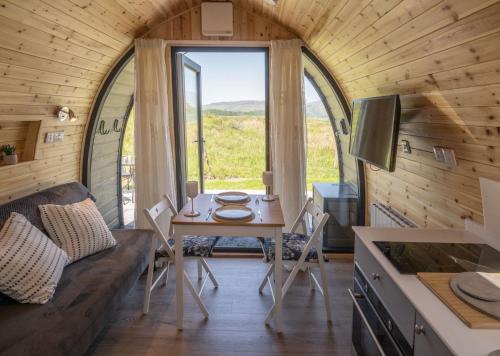 Macree Pod