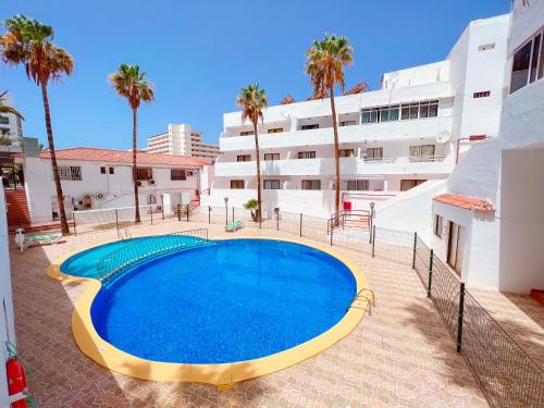 Central 1BR in Las Americas, Walk to Beach and Fun, LA103