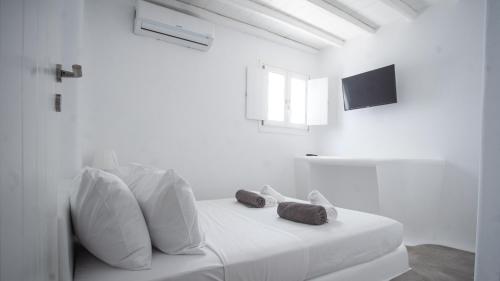 Gallery image of Elia Spirit Villas and Suites by Live&Travel in Elia Beach