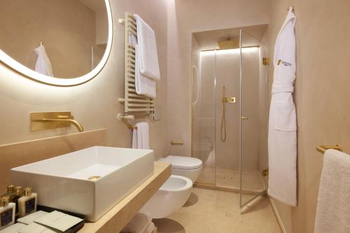 Borghese Contemporary Hotel Image