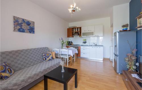 Beach Front Apartment In Umag With Wifi