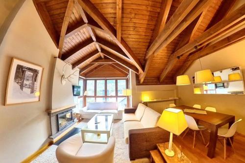 El Ático de Luz - tucasaenlospirineos