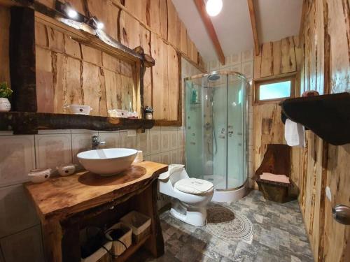 Vannituba majutusasutuses Karkú Lodge